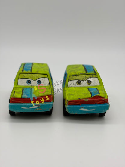 PRE-OWNED / LOOSE DISNEY PIXAR CARS BY MATTEL - "HIT AND RUN" THUNDER HOLLOWS SERIES - IN GOOD CONDITION