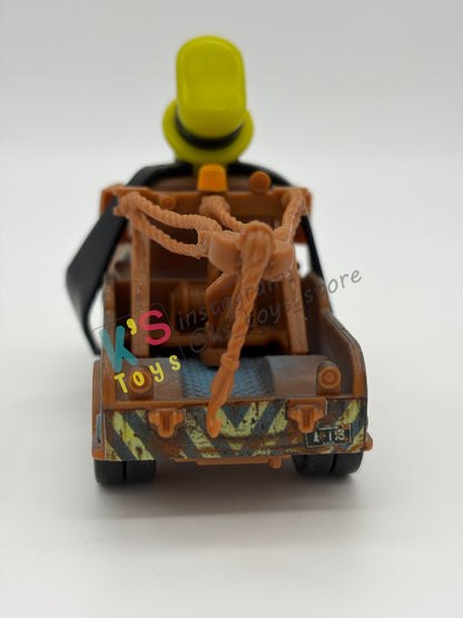 PRE-OWNED / LOOSE DISNEY PIXAR CARS - "GOOFY MATER" EXCLUSIVE DISNEY PARKS - NEAR MINT CONDITION