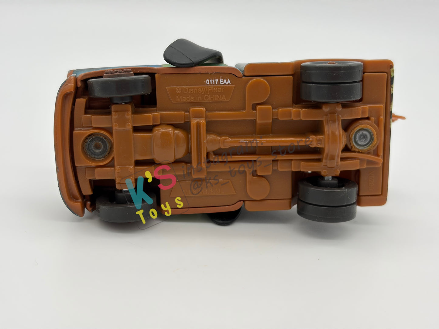 PRE-OWNED / LOOSE DISNEY PIXAR CARS - "GOOFY MATER" EXCLUSIVE DISNEY PARKS - NEAR MINT CONDITION