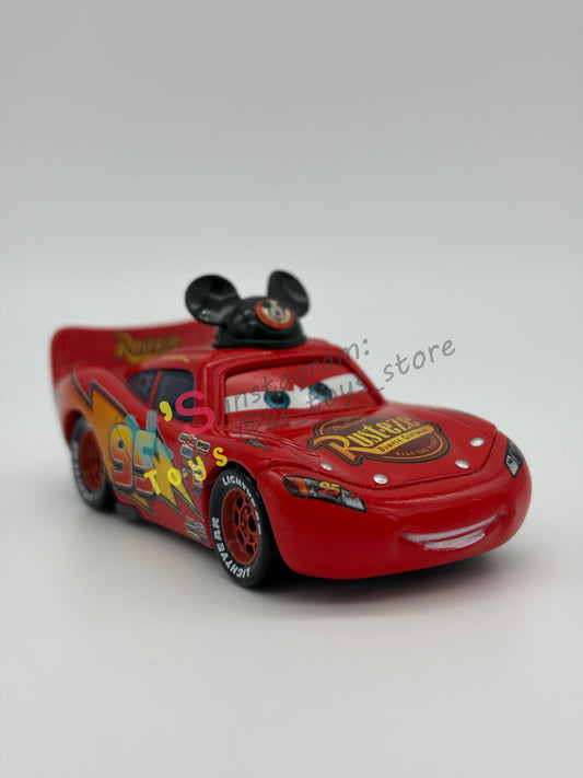 PRE-OWNED / LOOSE DISNEY PIXAR CARS - "LIGHTNING MCQUEEN AS MICKEY - DISNEY PARKS EXCLUSIVE - MINT CONDITION