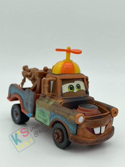 PRE-OWNED / LOOSE DISNEY PIXAR CARS - "BEANIE HAT MATER" MONSTER TRUCK MATER SERIES - DISPLAYED CONDITION