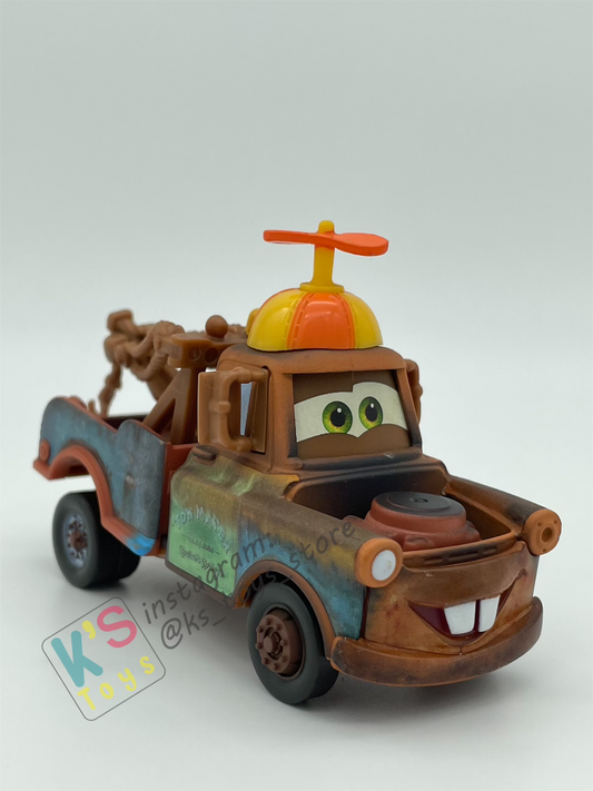 PRE-OWNED / LOOSE DISNEY PIXAR CARS - "BEANIE HAT MATER" MONSTER TRUCK MATER SERIES - DISPLAYED CONDITION
