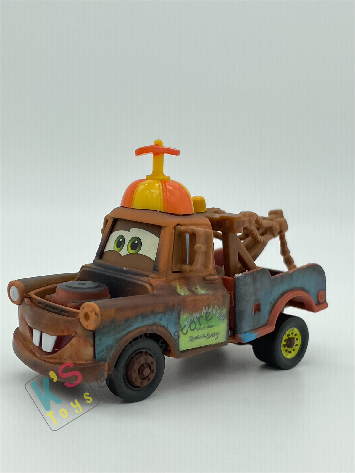 PRE-OWNED / LOOSE DISNEY PIXAR CARS - "BEANIE HAT MATER" MONSTER TRUCK MATER SERIES - DISPLAYED CONDITION