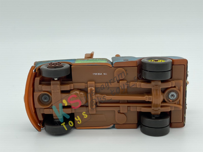 PRE-OWNED / LOOSE DISNEY PIXAR CARS - "MATER WITH OIL CAN" CHASE LENTICULAR EYES SERIES - MISSING OIL CAN - DISPLAYED CONDITION
