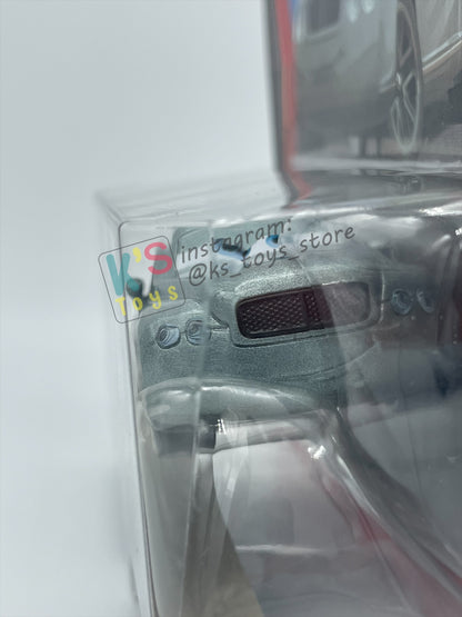 DISNEY PIXAR CARS 1:55 BY MATTEL "PRINCE WHEELIAM" CARS 2 SERIES CHASE - BNIP