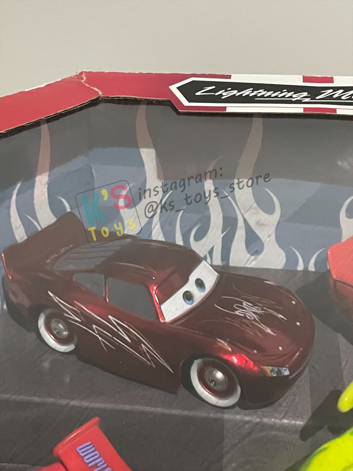 Disney Store Version of Disney Pixar Cars 1:43 - GIFT PACK "MCQUEEN O-RAMA 5-PACK GREEN TOKYO" - BNIP