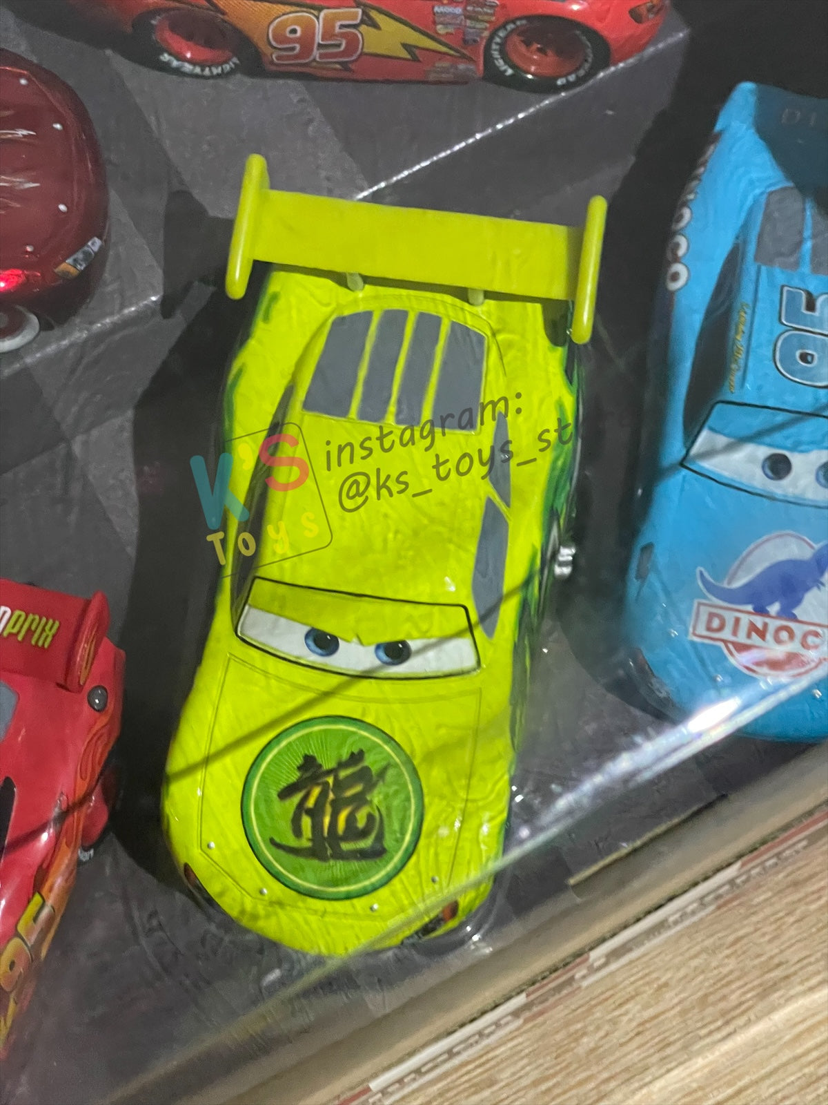 Disney Store Version of Disney Pixar Cars 1:43 - GIFT PACK "MCQUEEN O-RAMA 5-PACK GREEN TOKYO" - BNIP