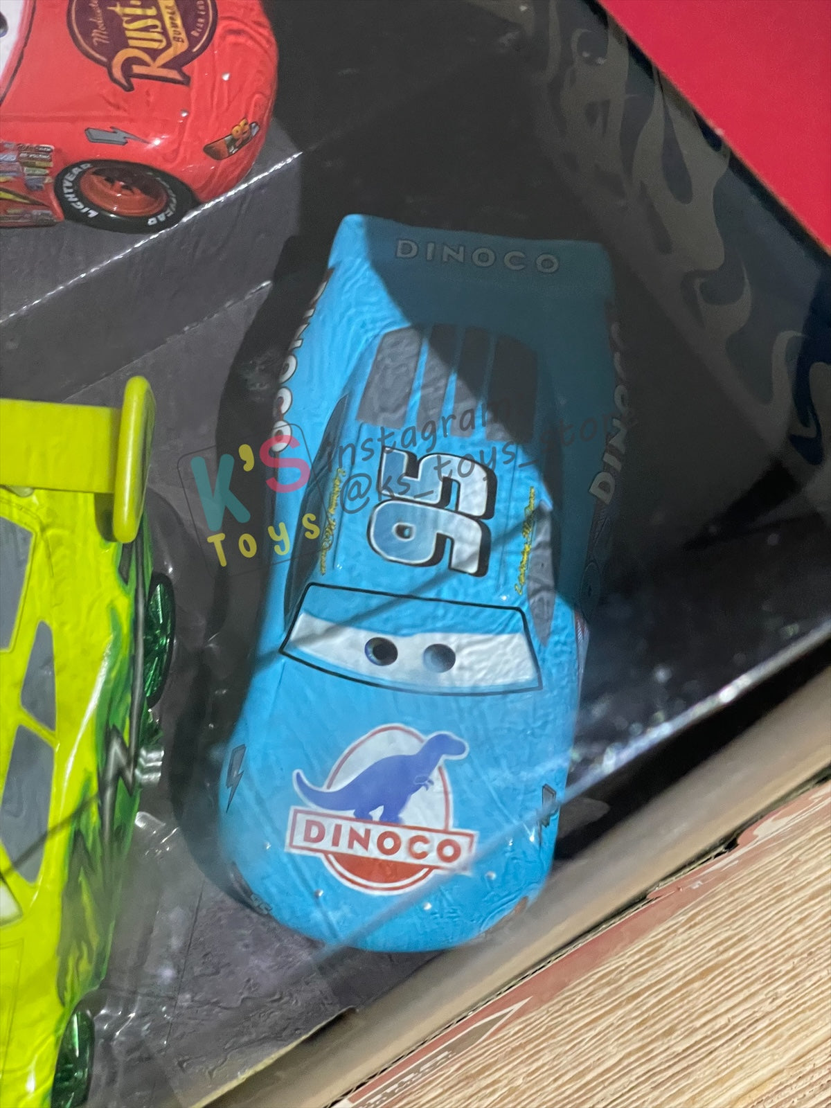 Disney Store Version of Disney Pixar Cars 1:43 - GIFT PACK "MCQUEEN O-RAMA 5-PACK GREEN TOKYO" - BNIP