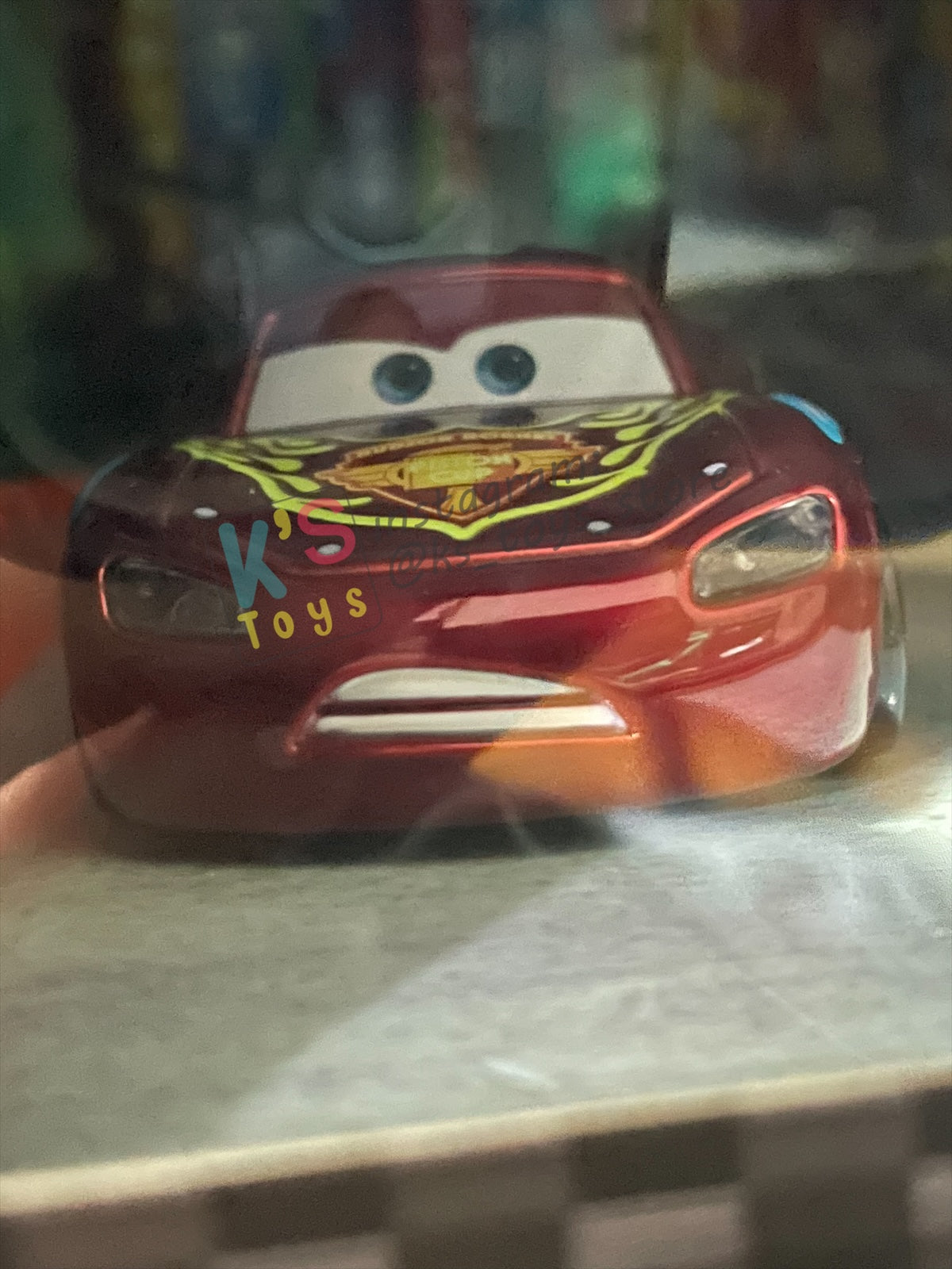 DISNEY PIXAR CARS BY MATTEL - EXCLUSIVE SDCC 2014 NEON RACER 2 PACK "NEON LIGHTNING MCQUEEN AND SHU TODOROKI" - BNIB