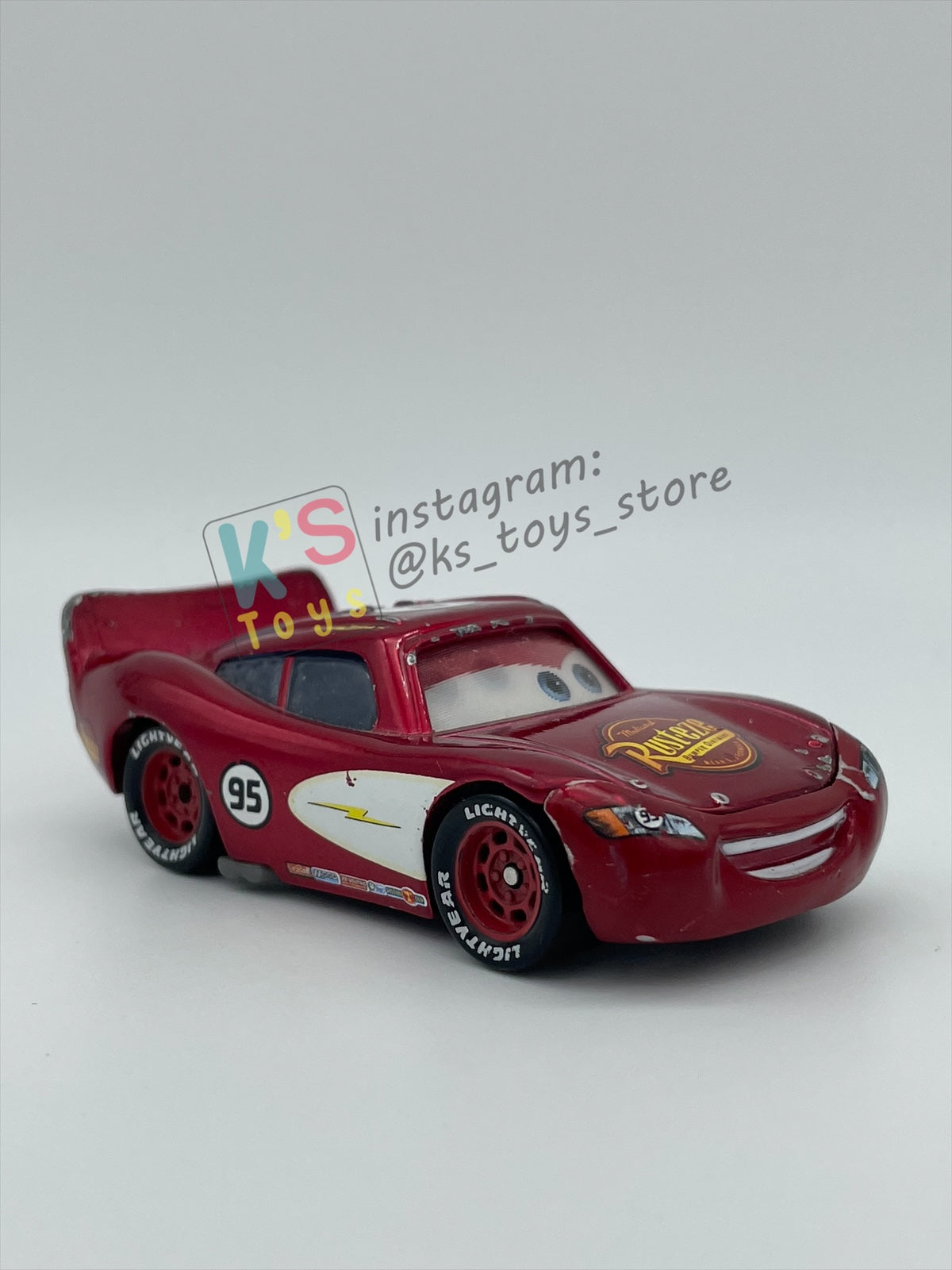 PRE-OWNED / LOOSE DISNEY PIXAR CARS BY MATTEL - "CRUISIN LIGHTNING MCQUEEN LENTICULAR EYES V2" - MY EYES CHANGES SERIES - PLAYED WITH CONDITION - READ DESCRIPTION!!!!!!!!!!!