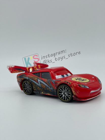 PRE-OWNED / LOOSE DISNEY PIXAR CARS BY MATTEL - "DRAGON LIGHTNING MCQUEEN WITH OIL STAINS" - TOKYO MATER SERIES - PLAYED WITH CONDITION - READ DESCRIPTION!!!!!!!!!!!