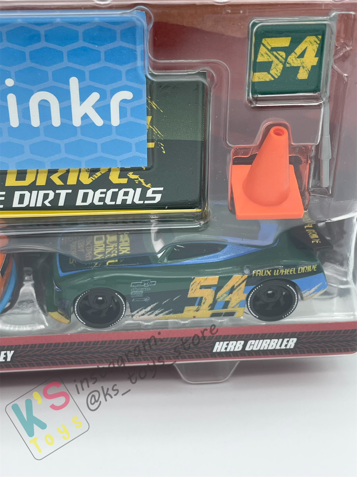 Disney Pixar Cars 1:55 2-Pack RYAN "INSIDE" LANEY - RYAN “COM” LANEY WITH ACCESSORIES - BNIP