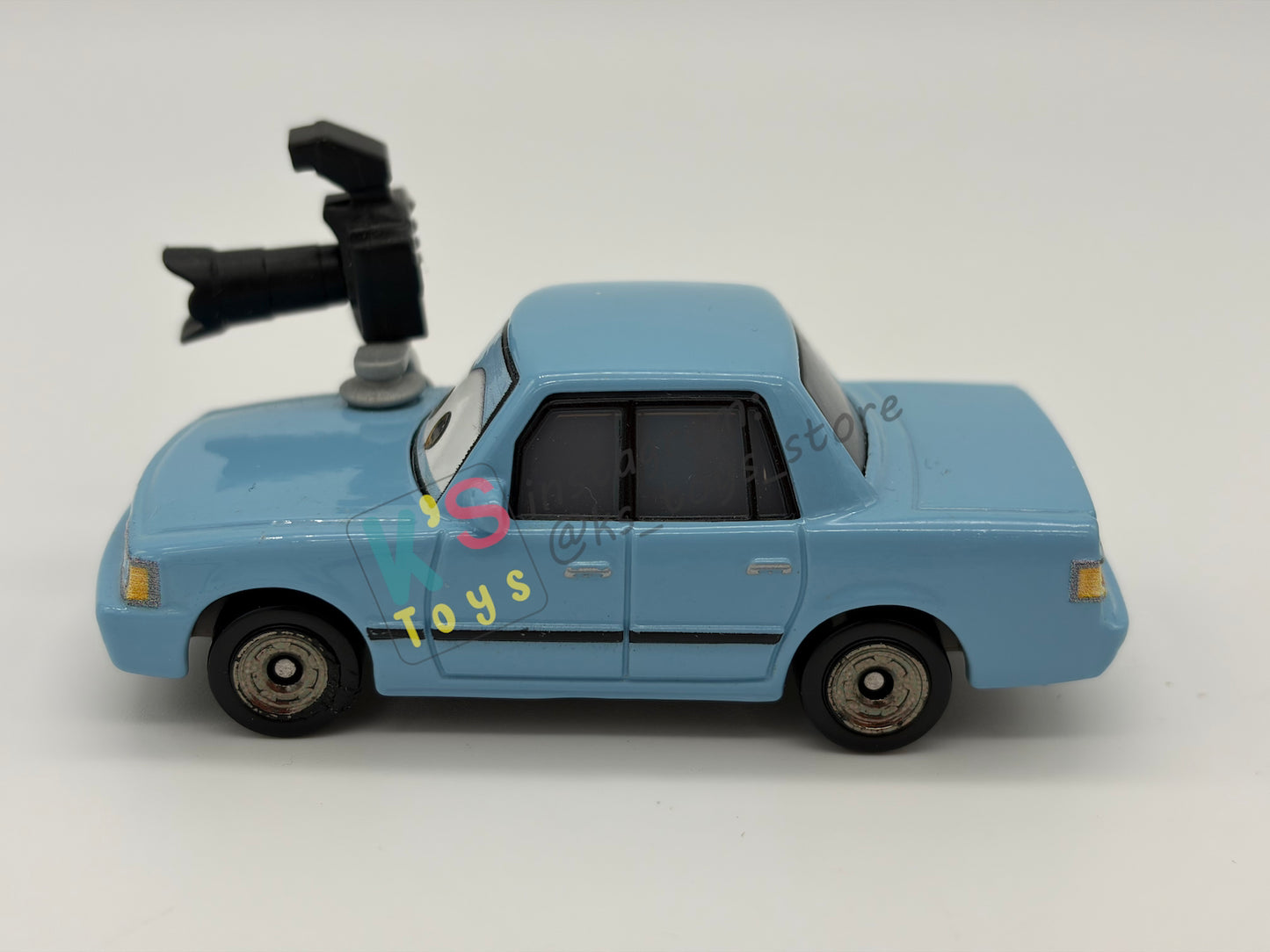 PRE-OWNED / LOOSE DISNEY PIXAR CARS - "DANA CRANKOFF" - NEAR MINT CONDITION