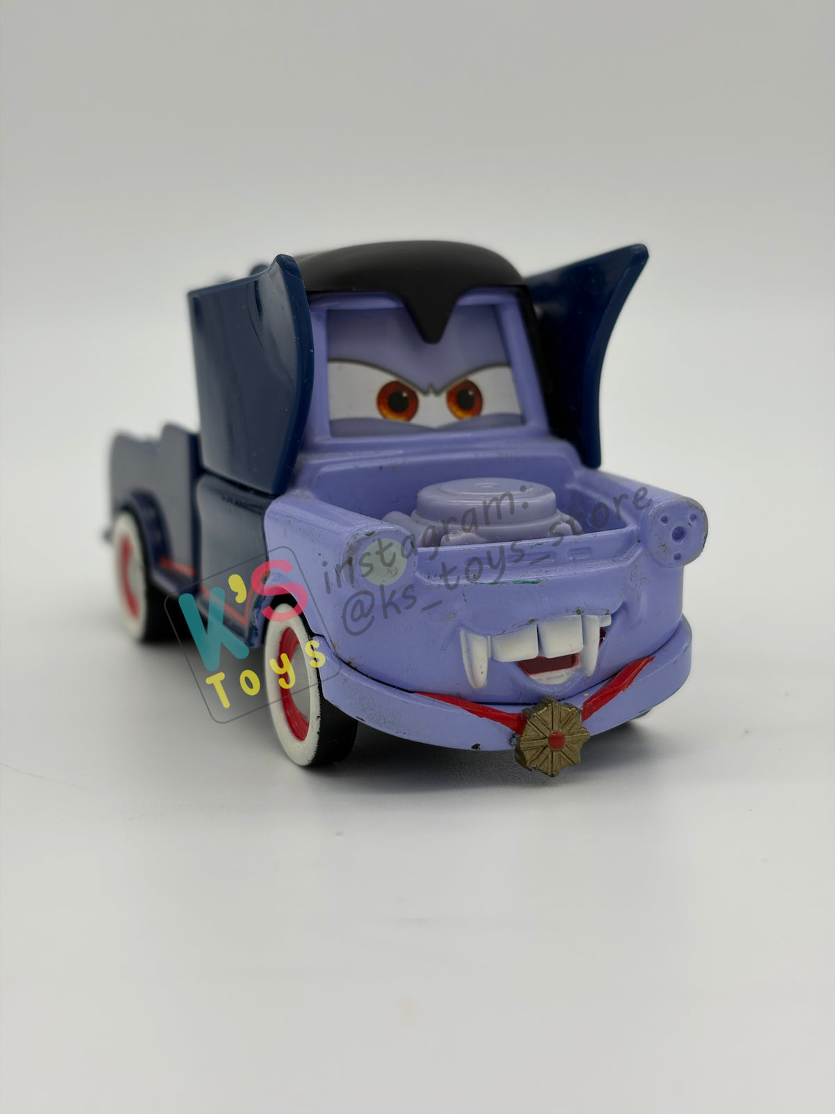 PRE-OWNED / LOOSE DISNEY PIXAR CARS - "DRACULA MATER” - NEAR MINT CONDITION