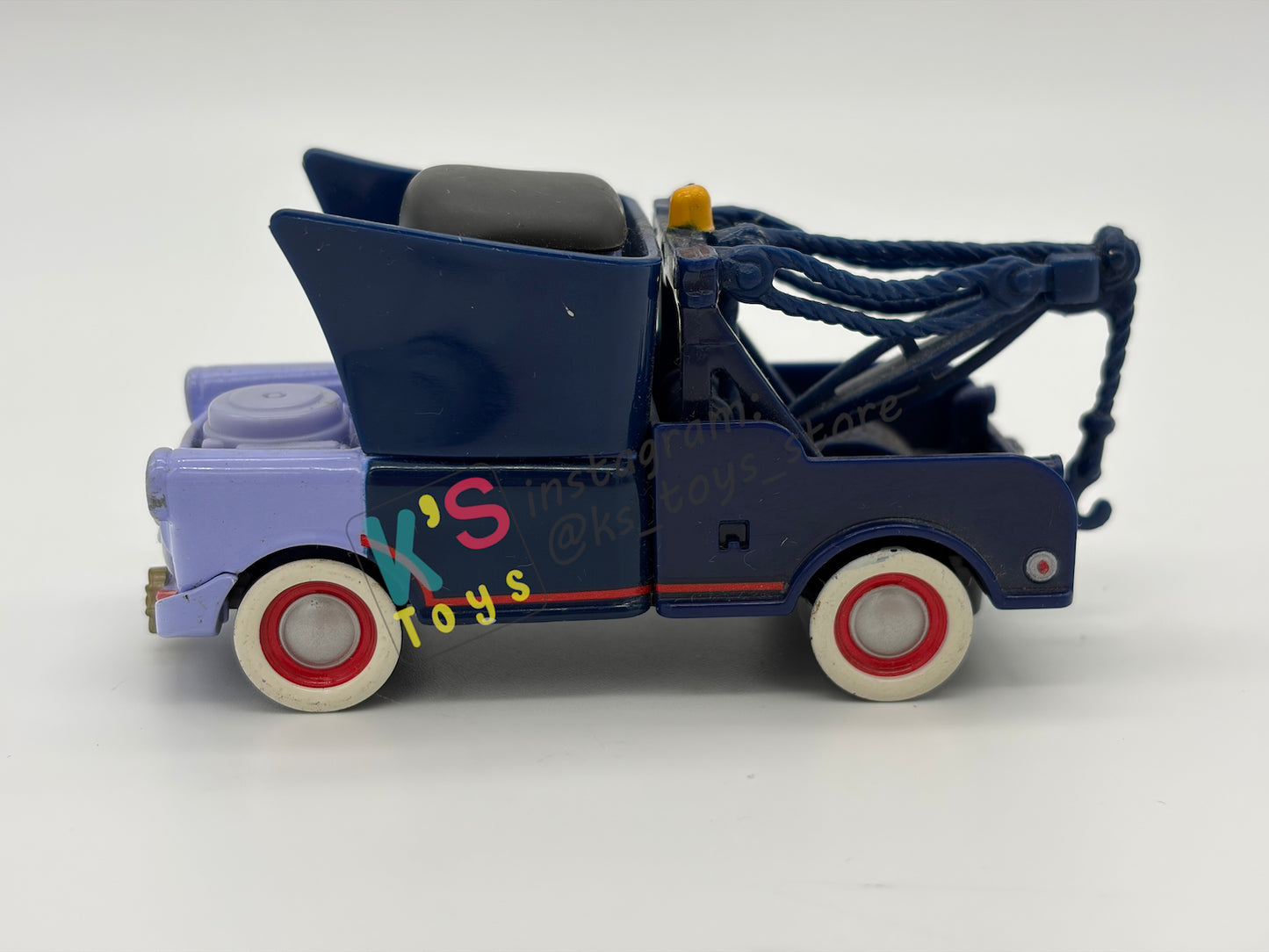 PRE-OWNED / LOOSE DISNEY PIXAR CARS - "DRACULA MATER” - NEAR MINT CONDITION
