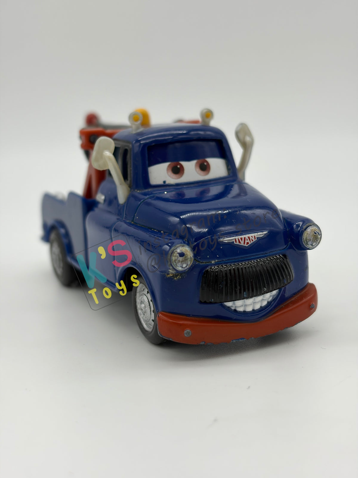 PRE-OWNED / LOOSE DISNEY PIXAR CARS - "IVAN" CARS 2 - GOOD CONDITION