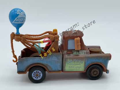 PRE-OWNED / LOOSE DISNEY PIXAR CARS - "MATER WITH BALLOON" - CARS 2 95 RETURNS SERIES - DISPLAYED CONDITION