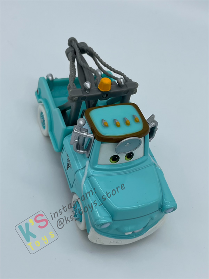 PRE-OWNED / LOOSE DISNEY PIXAR CARS - "DR. MATER" - RESCUE SQUAD MATER SERIES - DISPLAYED CONDITION