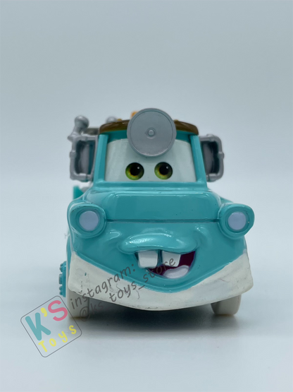 PRE-OWNED / LOOSE DISNEY PIXAR CARS - "DR. MATER" - RESCUE SQUAD MATER SERIES - DISPLAYED CONDITION