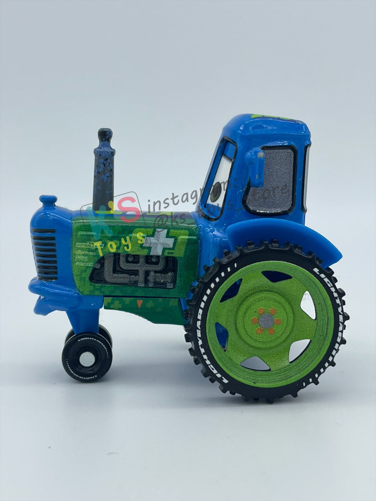PRE-OWNED / LOOSE DISNEY PIXAR CARS - "CLUTCH AID TRACTOR" CARS 3 SERIES - NEAR MINT CONDITION - READ DESCRIPTION!!!!!!!!!!