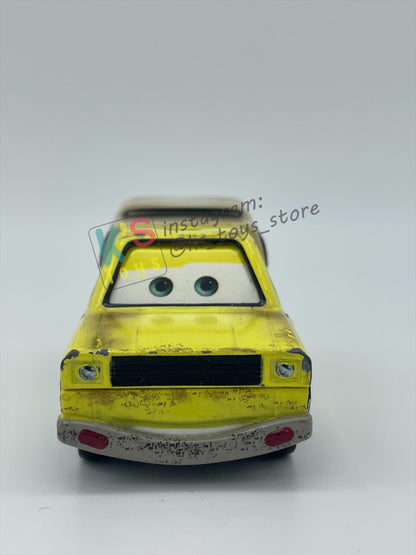 PRE-OWNED / LOOSE DISNEY PIXAR CARS BY MATTEL - "TODD PIZZA" MISSING A TOP PART - CARS SERIES - PLAYED WITH CONDITION - READ DESCRIPTION!!!!!!!!!!!