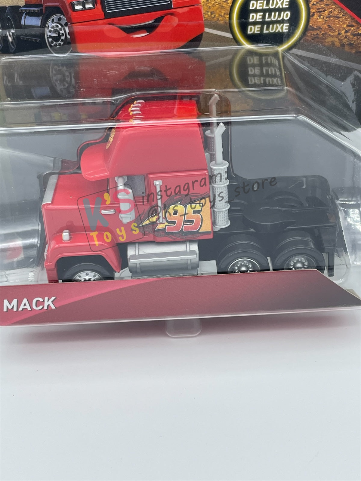 DELUXE DISNEY PIXAR CARS "MACK CARS 3 SEMI TRUCK" RADIATOR SPRINGS SERIES - BNIP