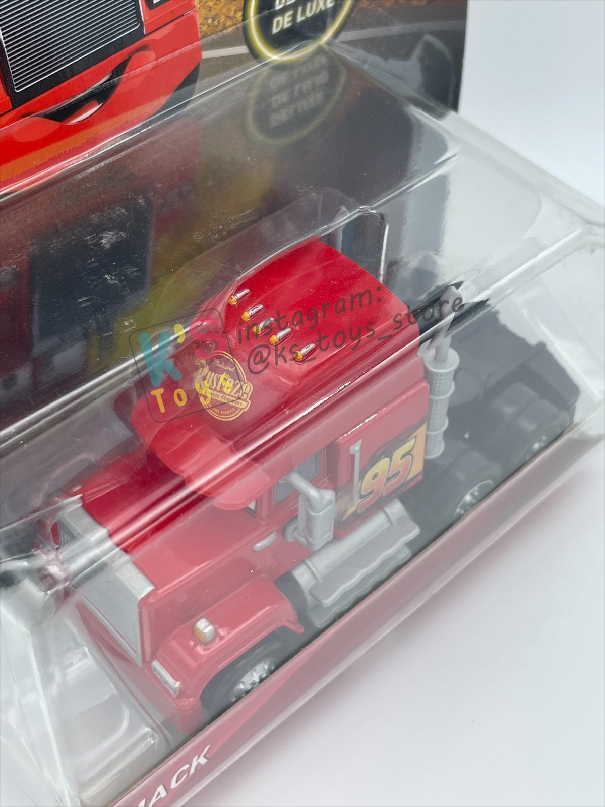 DELUXE DISNEY PIXAR CARS "MACK CARS 3 SEMI TRUCK" RADIATOR SPRINGS SERIES - BNIP