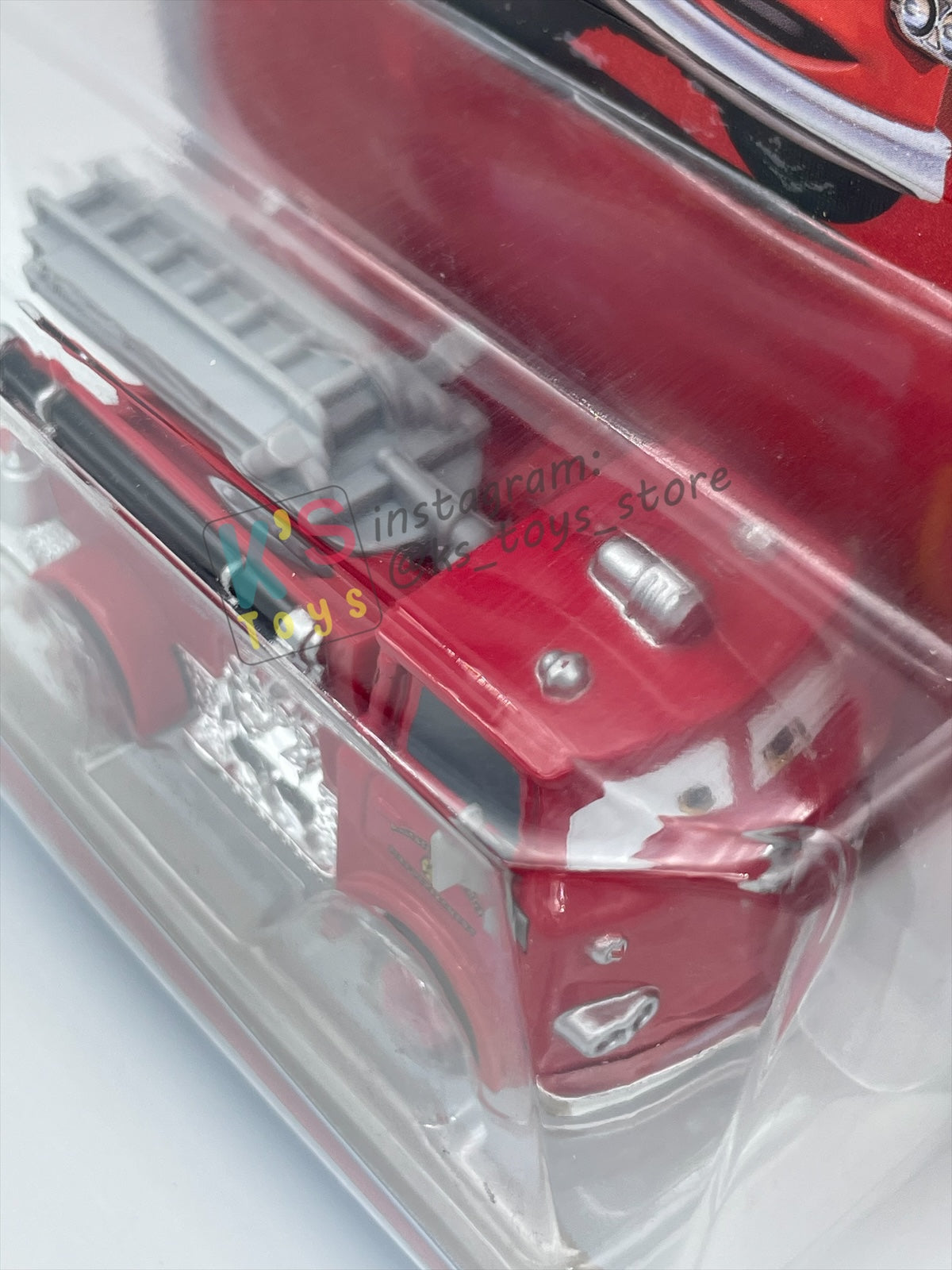 DELUXE DISNEY PIXAR CARS "RED (CARS 2 VARIANT)" #95 RETURNS SERIES - BNIP
