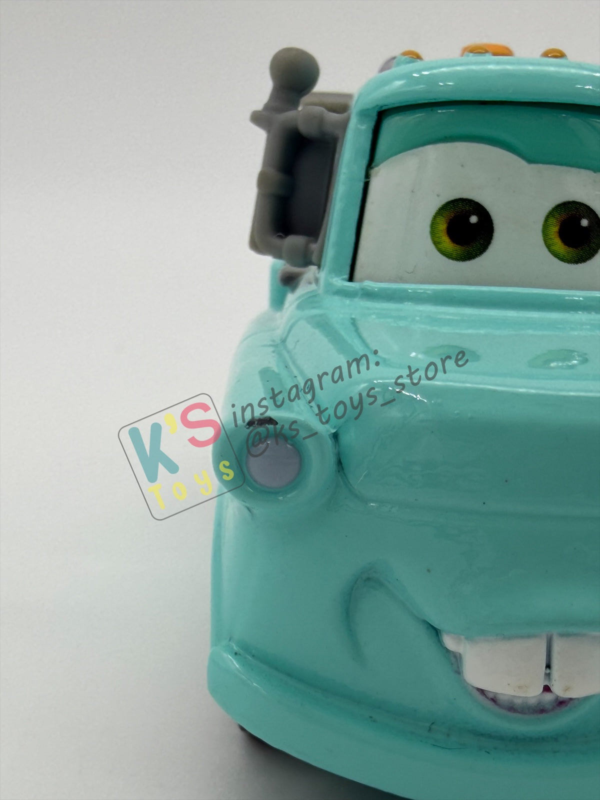 PRE-OWNED / LOOSE DISNEY PIXAR CARS BY MATTEL - "BRAND NEW MATER" - NEAR MINT CONDITION - READ DESCRIPTION!!!!!!!!!!! (Copy)