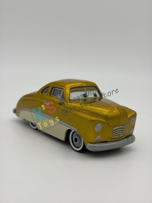 PRE-OWNED / LOOSE DISNEY PIXAR CARS BY MATTEL - "MILDRED BYLANE" - CARS SERIES - PLAYED CONDITION - READ DESCRIPTION!!!!!!!!!!!