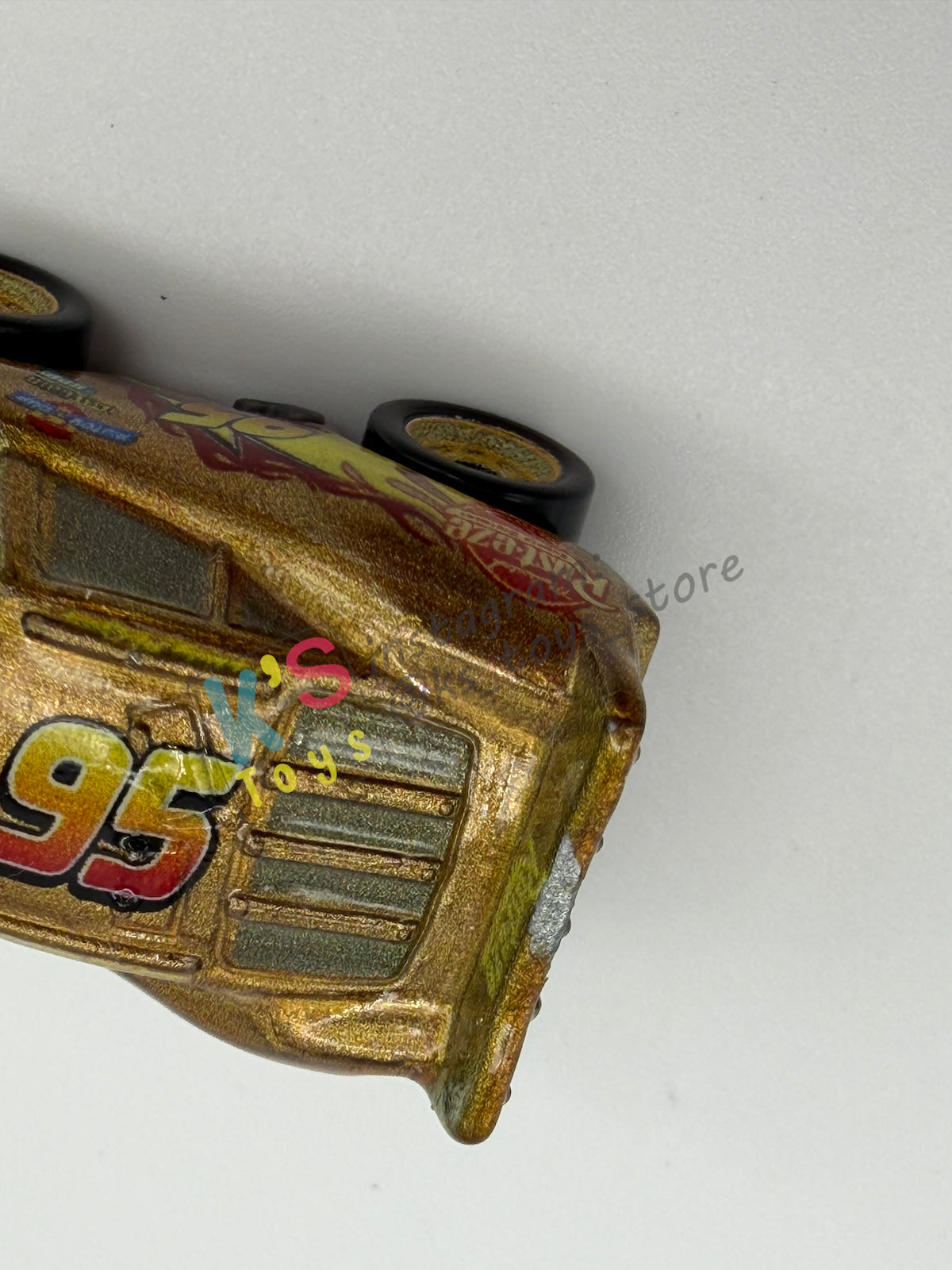 Loose Mini Racers Pixar Disney Cars, GOLDEN LIGHTNING MCQUEEN - Good Condition
