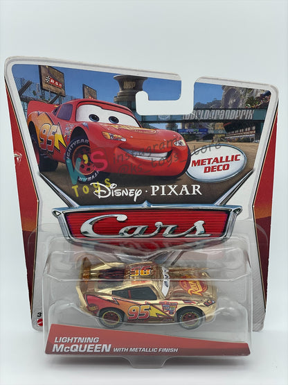 DISNEY PIXAR CARS BY MATTEL "GOLDEN LIGHTNING MCQUEEN WITH METALLIC DECO / FINISH" - BNIP