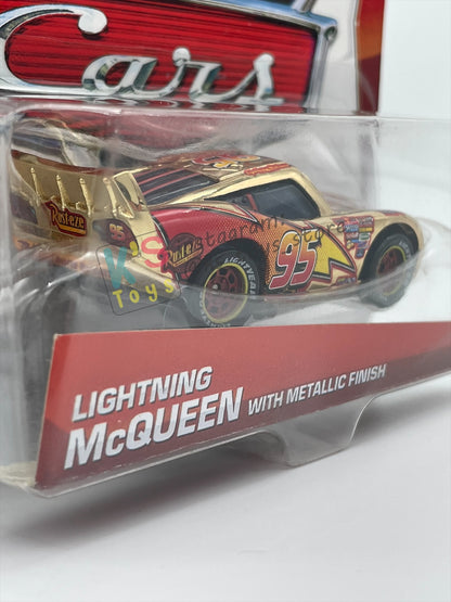 DISNEY PIXAR CARS BY MATTEL "GOLDEN LIGHTNING MCQUEEN WITH METALLIC DECO / FINISH" - BNIP