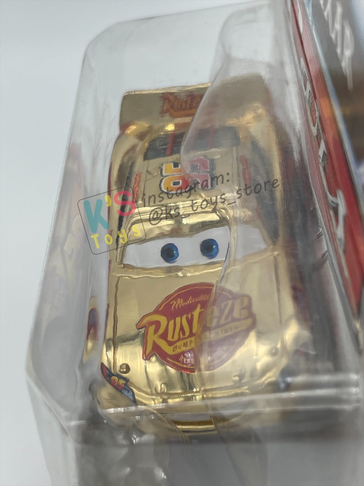 DISNEY PIXAR CARS BY MATTEL "GOLDEN LIGHTNING MCQUEEN WITH METALLIC DECO / FINISH" - BNIP