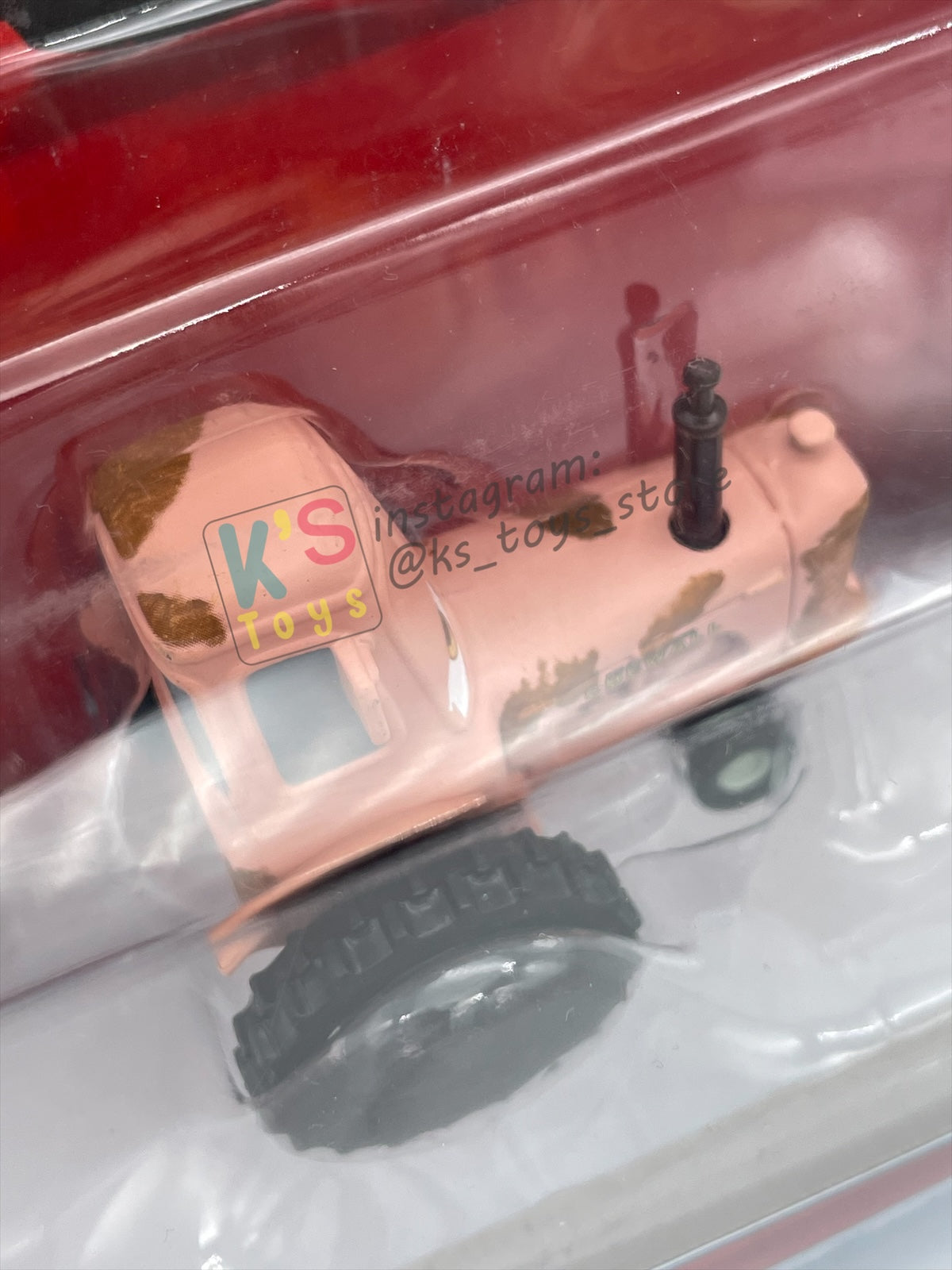 DELUXE DISNEY PIXAR CARS BY MATTEL, PINK TRACTOR - RADIATOR SPRINGS SERIES - BNIP