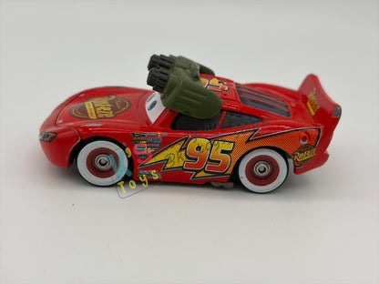PRE-OWNED / LOOSE DISNEY PIXAR CARS - "NIGHT VISION LIGHTNING MCQUEEN" RACE ORAMA SERIES - PLAYED CONDITION