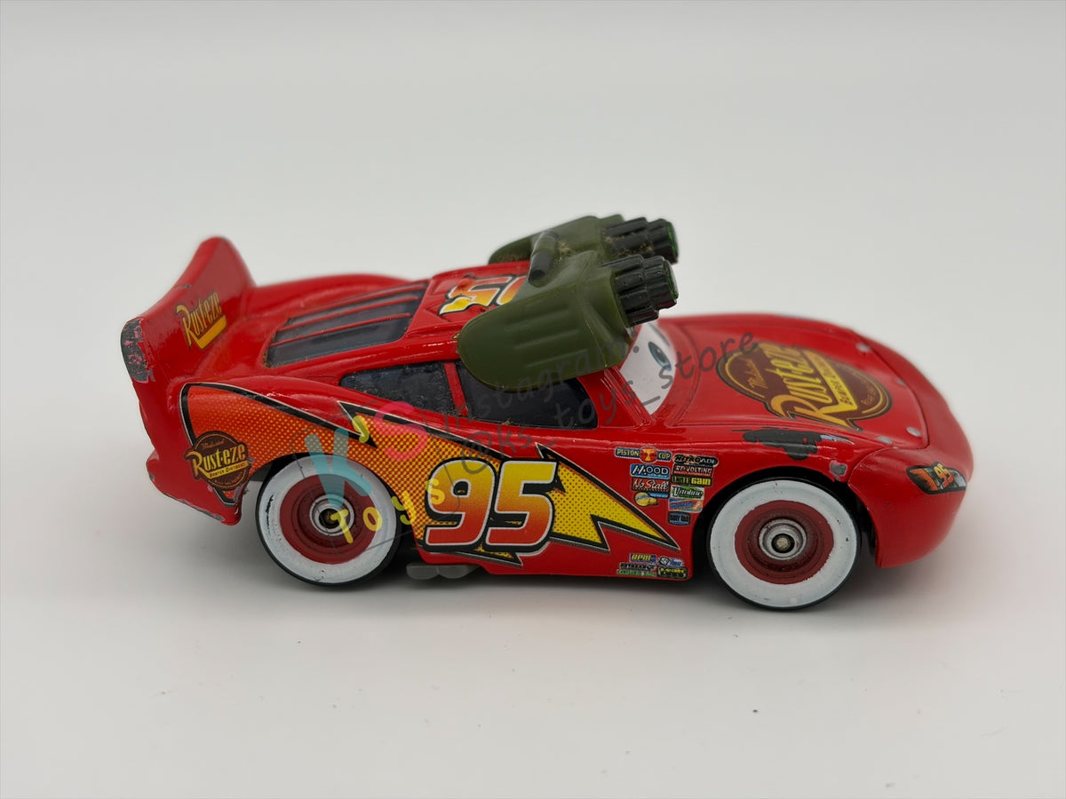PRE-OWNED / LOOSE DISNEY PIXAR CARS - "NIGHT VISION LIGHTNING MCQUEEN" RACE ORAMA SERIES - PLAYED CONDITION