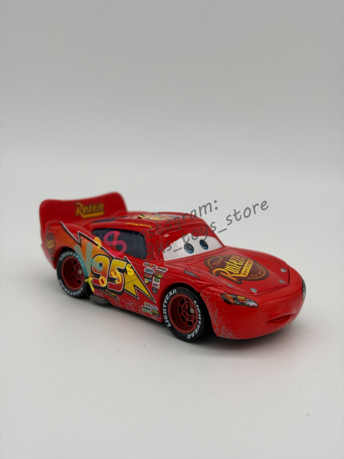 PRE-OWNED / LOOSE DISNEY PIXAR CARS - "IMPOUND LIGHTNING MCQUEEN" CARS CHASE SERIES - GOOD CONDITION
