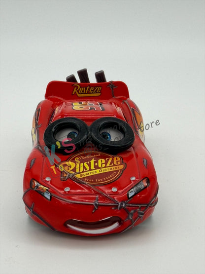 PRE-OWNED / LOOSE DISNEY PIXAR CARS - "SPINOUT LIGHTNING MCQUEEN" THE WORLD OF CARS SERIES - NEAR MINT CONDITION - READ DESCRIPTION!!!!!!