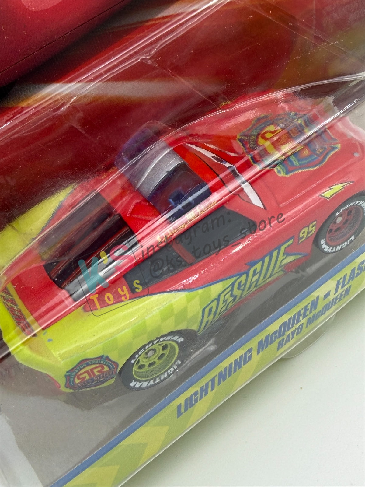 DISNEY PIXAR CARS 1:55 BY MATTEL - "RACE AND RESCUE LIGHTNING MCQUEEN WITH ACCESSORIES" 2026 NEW RELEASE RACE & RESCUE SERIES - BNIP