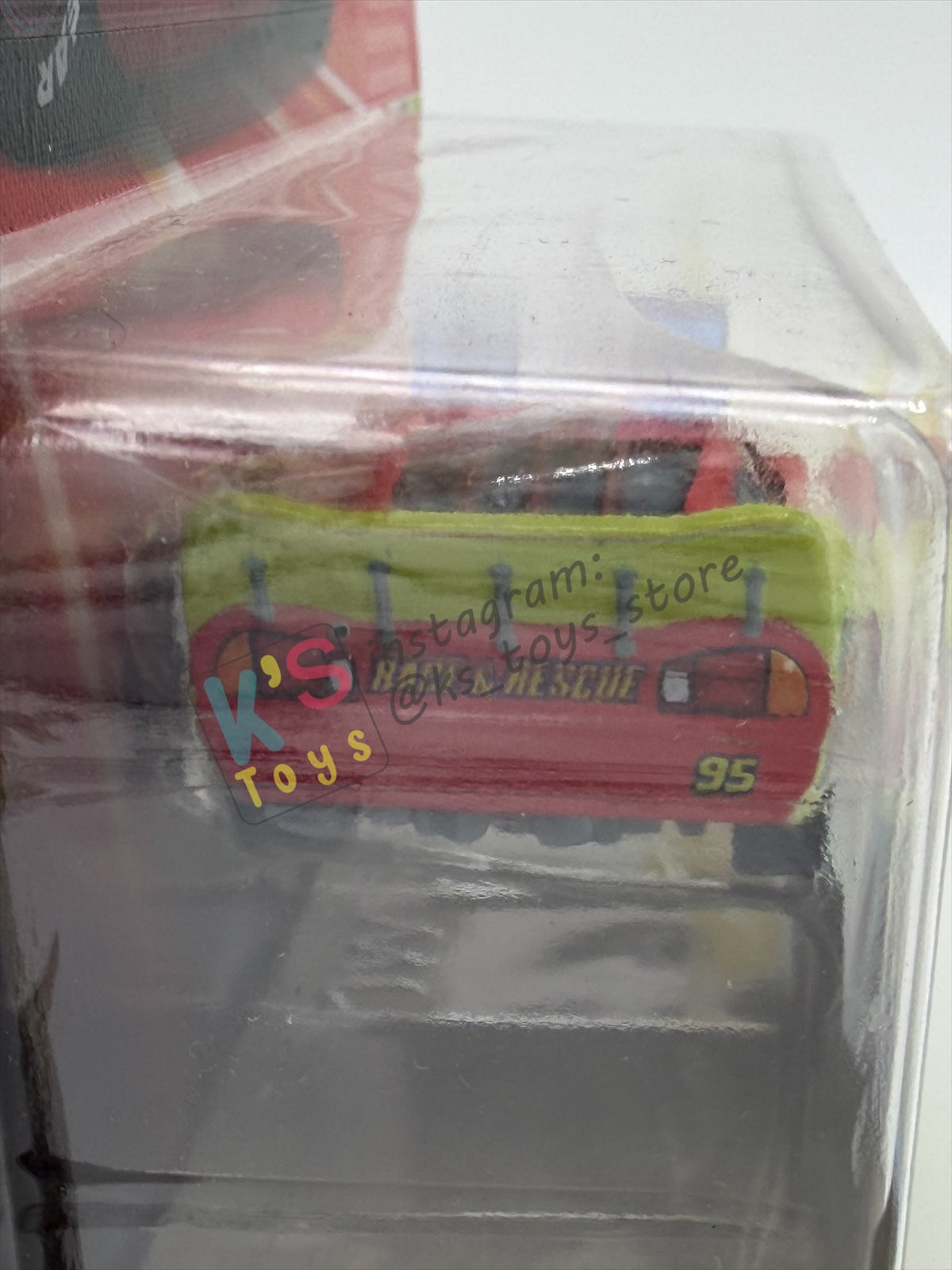 DISNEY PIXAR CARS 1:55 BY MATTEL - "RACE AND RESCUE LIGHTNING MCQUEEN WITH ACCESSORIES" 2026 NEW RELEASE RACE & RESCUE SERIES - BNIP