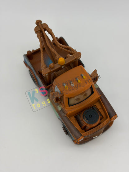 PRE-OWNED / LOOSE DISNEY PIXAR CARS BY MATTEL - "LENTICULAR EYES MATER V1" - LENTICULAR EYES SERIES - GOOD CONDITION - READ DESCRIPTION!!!!!!!!!!