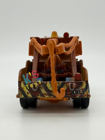PRE-OWNED / LOOSE DISNEY PIXAR CARS BY MATTEL - "MATER WITH WORKING TOW HOOK (BIG HOOK)" - CARS SERIES - GOOD CONDITION - READ DESCRIPTION!!!!!!!!!!