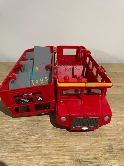 PRE-OWNED / LOOSE DISNEY PIXAR CARS BY MATTEL - "DOUBLE DECKER LONDON BUS CARRY CASE" CARS 2 - PLAYED IN GOOD CONDITION - SMALL CRACKED, READ DESCRIPTION!!!!!!!!!!