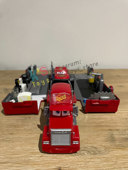 PRE-OWNED / LOOSE DISNEY PIXAR CARS BY MATTEL - "DISNEY PIXAR CARS 2 MACK HAULER SUPER LINER TRUCK PLAYSET" CARS 2 - PLAYED IN GOOD CONDITION - READ DESCRIPTION!!!!!!!!!!