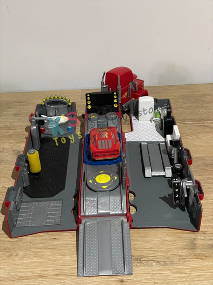 PRE-OWNED / LOOSE DISNEY PIXAR CARS BY MATTEL - "DISNEY PIXAR CARS 2 MACK HAULER SUPER LINER TRUCK PLAYSET" CARS 2 - PLAYED IN GOOD CONDITION - READ DESCRIPTION!!!!!!!!!!