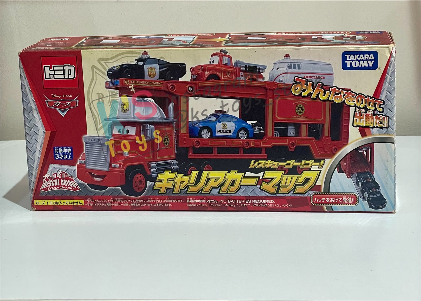TAKARA TOMY - DISNEY PIXAR CARS, "GO GO RESCUE TRANSPORTER" - BNIP