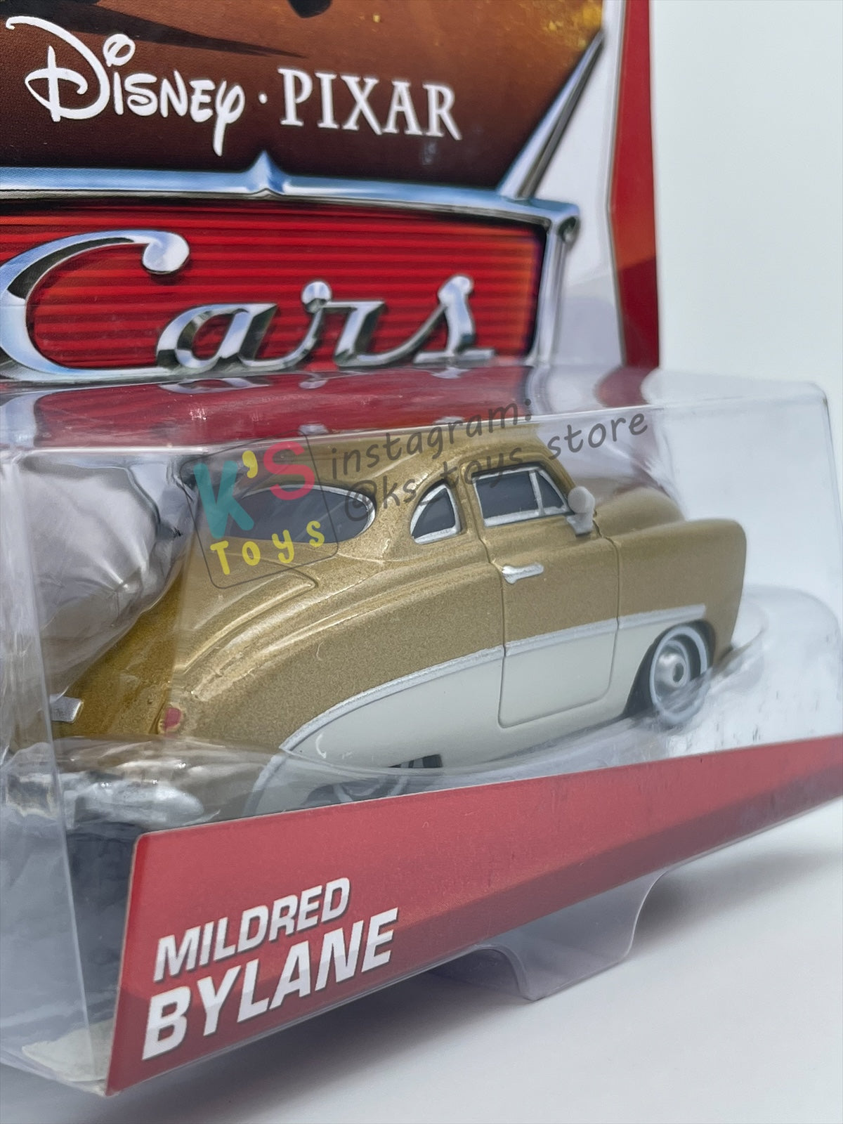 DISNEY PIXAR CARS 1:55 BY MATTEL, MILDRED BYLANE - RETRO RADIATOR SPRINGS SERIES - BNIP