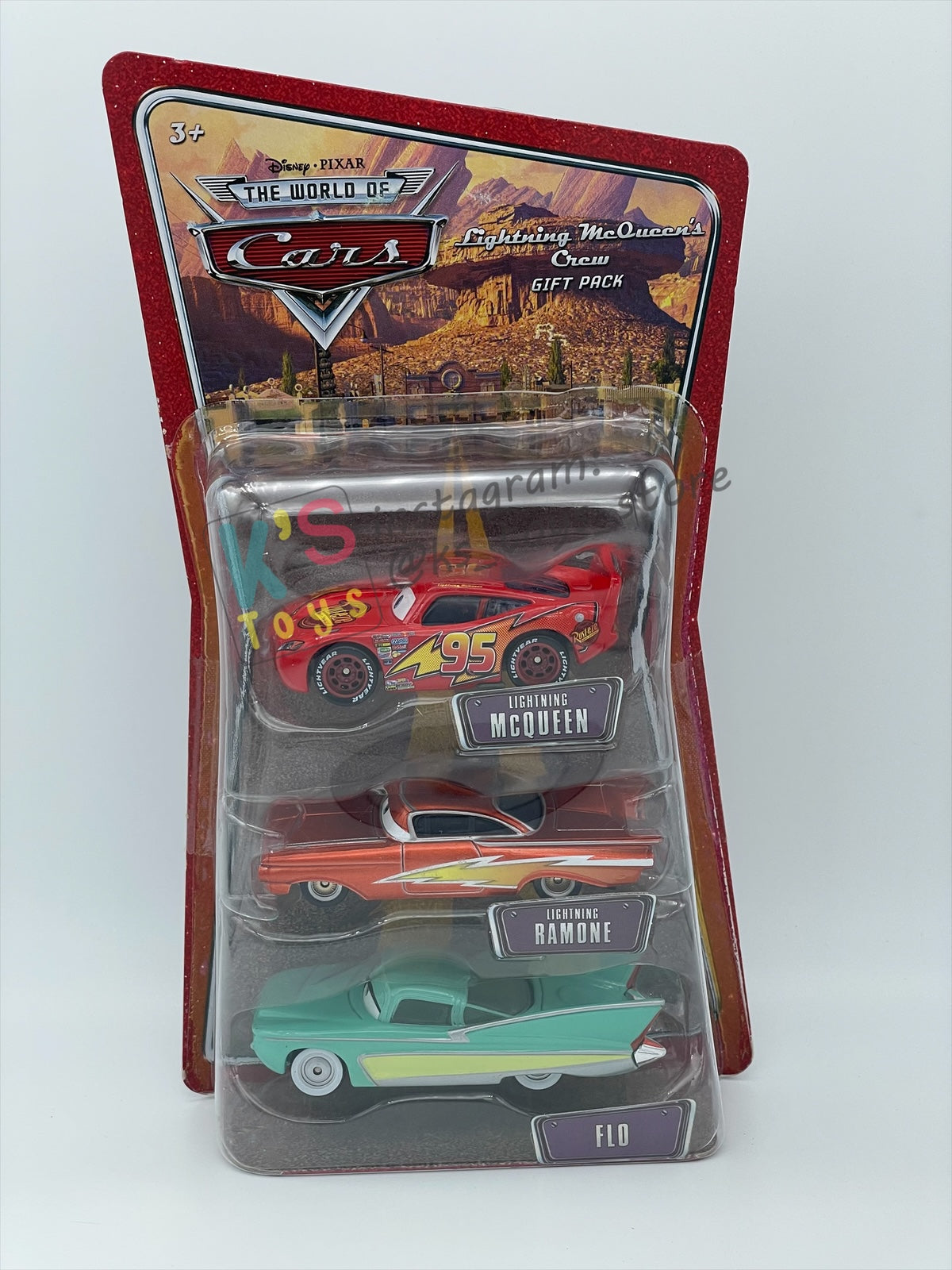 DISNEY PIXAR CARS 3 PACK LIGHTNING MCQUEEN'S CREW GIFT PACK "LIGHTNING MCQUEEN, LIGHTNING RAMONE AND FLO"  - BNIP - READ DESCRIPTION!!!