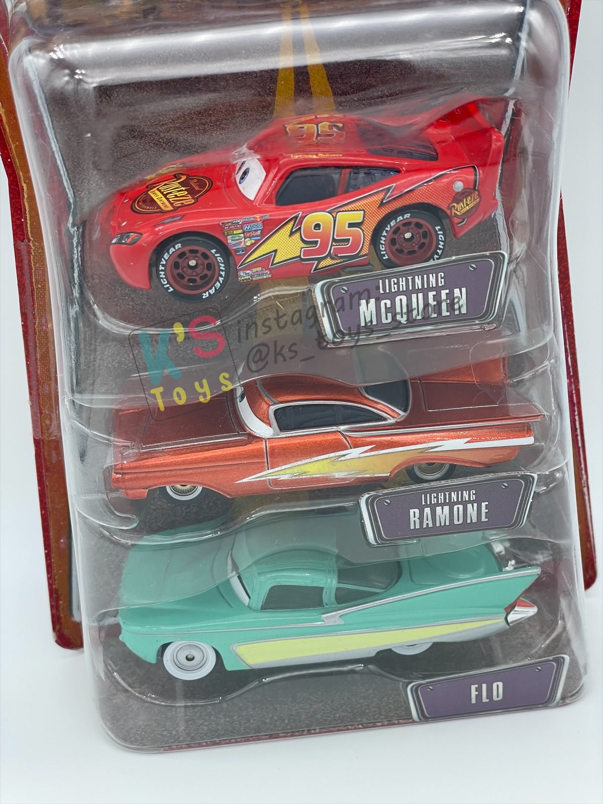 DISNEY PIXAR CARS 3 PACK LIGHTNING MCQUEEN'S CREW GIFT PACK "LIGHTNING MCQUEEN, LIGHTNING RAMONE AND FLO"  - BNIP - READ DESCRIPTION!!!